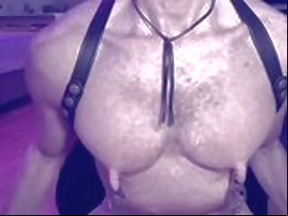workout tit